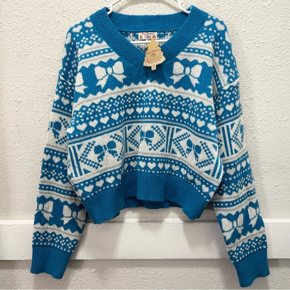 Merry Christmas by Poof! Knit Blue and White Sweater NWT L